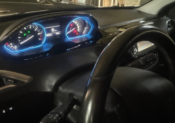 Peugeot 2008 cena 49900 przebieg: 106000, rok produkcji 2017 z Radom małe 277